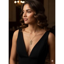 Cadde Dükkanı Ucu Şekilli Gold Renk Uzun Kolye