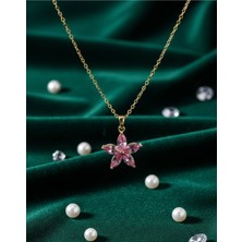 Meneva Aksesuar Pembe Kristal Taşlı Altın Renk Çelik Çiçek Kolye