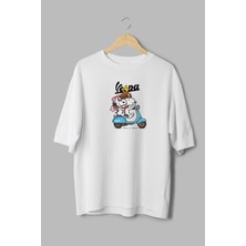 Overoz Vespa Motor Snoopy Baskılı Yarı Oversize Beyaz T-Shirt 1145