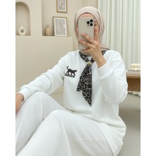 Moda Morfo Fularlı Leopar Armalı 3 İplik Sweat -Beyaz