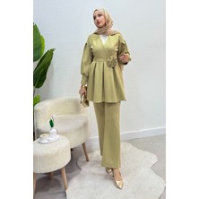 Tesettür Diyarı Gül Detaylı Balon Kol Tesettür Takım- Yeşil