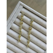 İrem Yıldız Sallantılı Şık Taşlı Çelik Küpe