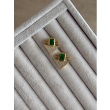 İrem Yıldız Zümrüt Taşlı Şık Çelik Küpe