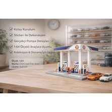 Cca 1:64 Gulf Oil Gas Station Diorama – Koleksiyonluk Premium Vitrin Seti 1:64 Araç Uyumlu