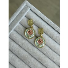 İrem Yıldız Çiçek Figürlü Çelik Küpe