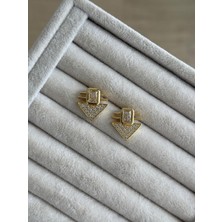 İrem Yıldız Zarif Model Zirkon Taşlı Çelik Küpe