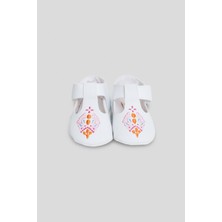 GB Baby Bg Store Kız Bebek Beyaz Patik %100PVC Malzeme ile Şık Tasarım ve Rahat Kullanım