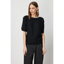 On Fashion Kadın Yakası ve Kolları Taşlı Siyah Yarım Kol Kazak 65421