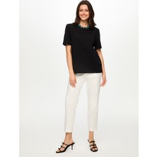 Faik Sönmez Yakası Taş Detaylı Yuvarlak Yaka Kısa Kol Pamuklu T-Shırt S26TSH065