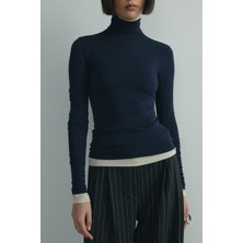 Suud Collection Lacivert Boğazlı Body