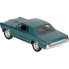 Renklime 42313 Welly Pontiac 1:32 - 1 Adet Stokta Olan Gönderilir