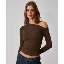 Nihanello Butik Omzu Açık Drapeli Bluz