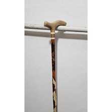 Normadia El Işçiliğiyle Güzel ve Dayanıklı Ahşap Baston, Şık ve Pratik Tasarım