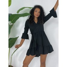 Queene Dreams Eteği ve Kolları Fırfırlı Beli Lastikli Ayrobin Elbise  -Siyah