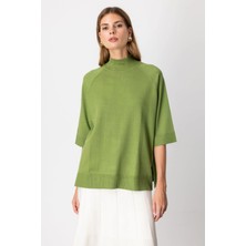 On Fashion Kadın Arkası Düğmeli Yırtmaçlı Balıkçı Salaş Olive Renk Kazak 65310