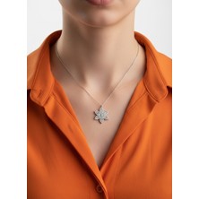 Modahilye - 925 Ayar Gümüş Lotus Çiçeği Baget Taşlı Tasarım Kolye