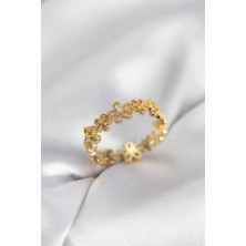 Clariss Gold Renk Sıralı Çiçek Model Zirkon Taşlı Kadın Yüzük
