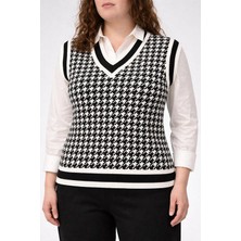 Levine Kazayağı Desenli V Yaka Süveter