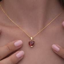 Şems Kamer 925 Ayar Gümüş Kırmızı Kalp Taşlı Kolye (Altın Renk)