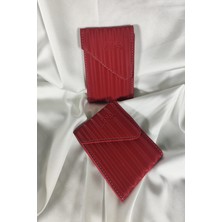 Belirtilmemiş Kırmızı Kadın Cüzdanı Çıtçıtlı Kapaklı, Içten Fermuarlı, Kartlık Bölmeli