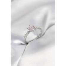 Pazarcan Gümüş Renk Pembe Tek Taş Model Zirkon Taşlı Kadın Yüzük