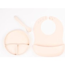 Tp Buğz Krem Rengi 3’lü Silikon Yemek Seti – Önlük + Diş Kaşıyıcılı Kaşık + Vakumlu Tabak