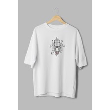 Overoz Araba Piston Baskılı Yarı Oversize Beyaz T-Shirt 1173