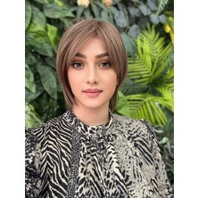 Aura Peruk Küllü Kumral Renk Tonundaki Kısa Perçemli Stella Modelimiz