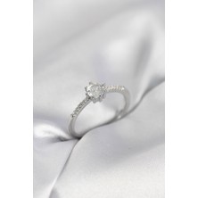 Nuvigo Tek Taş Model Gümüş Renk Zirkon Taşlı Kadın Yüzük - TJ-BYK4087