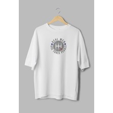 Overoz Three Pedals Araba Vitesi Baskılı Yarı Oversize Beyaz T-Shirt 1174