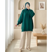 Moda Morfo Kare Desenli Yırtmaçlı Yumoş Triko Tunik  -Zümrüt