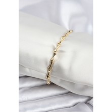Kyops Pirinç Gold Renk Vıp Seri Ince Kemik Model Zirkon Taşlı Kadın Bileklik - Lisinya