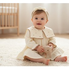 Bebeva Baby Kız Bebek %100 Pamuklu Kalp Nakışlı Geniş Bebe Yakalı Bandanalı Özel Gün Elbisesi