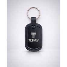 Tofaş Logolu Siyah Deri Anahtarlık – Lazer Kazıma Metal Logo – Dayanıklı ve Şık Oto Anahtarlık Aksesuarı
