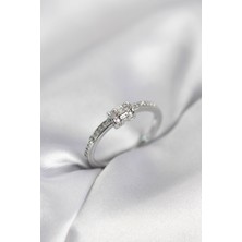 Callerrons Accessories Zirkon Taşlı Gümüş Renk Pirinç Kadın Yüzük - EBJ260214W39607