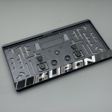 Özgürce Pleksi Uyumlu Kare Otomobil Plakalık 1 Adet, Şık ve Dayanıklı Tasarım