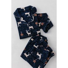Morvarid Kışlık Yılbaşı Desenli Kadın Gömlek Polar Pijama Takımı- Geyikli Yılbaşı Pijaması- Büyük Beden Pijama