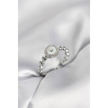 Hkursat Gümüş Renk Sedefli Yıldız Model Zirkon Taşlı Kadın Yüzük