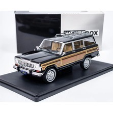 1:24 Whitebox 1981 Jeep Grand Wagoneer