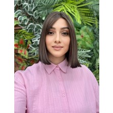 Aura Peruk Açık Kumral  Renk Tonuna Sahip Perçemli Asu Modelimiz