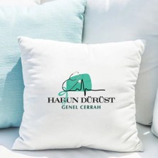 Hediye Vakti Doktorlara Özel Saten Yastık Kılıfı 50X50 cm – Isme Özel Baskılı Doktor Temalı Dekoratif Kırlent Kılıfı (Içi Boş)