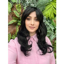 Aura Peruk Mat Görünüme Sahip Siyah Perçemli Geniş Dalgalı Modelimiz