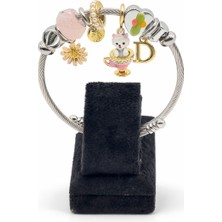 Pangu Papatya & Kedi Figürlü Harf Detaylı Gümüş ve Altın Renk Çelik Charm Bileklik