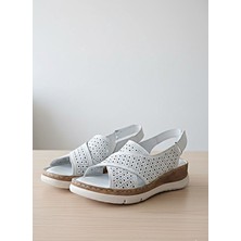 Ender Iç Dış Hakiki Deri Çapraz Bantlı Dolgu Taban Kadın Sandalet