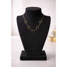 Stainless Steel Siyah Taşlı Gold Renk Yoncalı Çelik Kolye