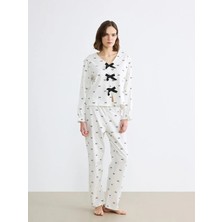 LC Waikiki Lcw Dream Ekru V Yaka Fiyonk Desenli Kadın Pijama Takım