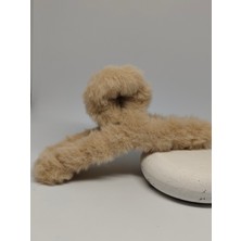 Tuel Peluş Mandal Saç Tokası Büyük Boy – Yumuşak Tüylü Kışlık Kadın Saç Tokası