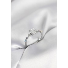 Solenya Tek Taş Model Zirkon Taşlı Gümüş Renk Kadın Yüzük