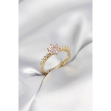 Solenya Gold Renk Pembe Tek Taş Model Zirkon Taşlı Kadın Yüzük