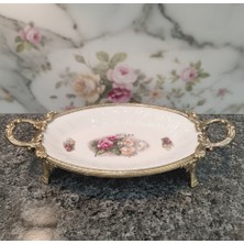 Furkan Dekoratif Bronz Eskitme Metal Ayaklı Oval Çiçekli Porselen Sunumluk Tabak